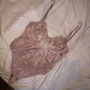 ❌SOLD❌Mauve lace bodysuit size large
